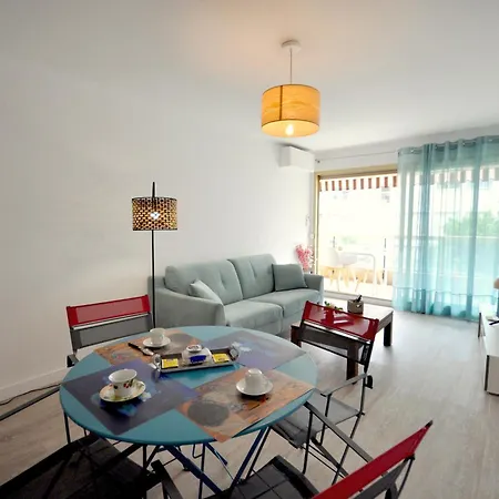 2 Pieces Au Calme Menton